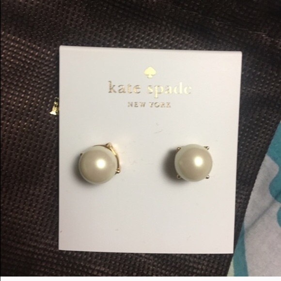 Brand new Kate spade Pearl stud earrings - Picture 2 of 6